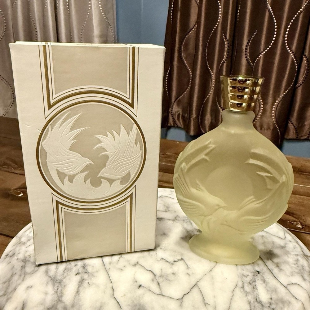 NEW! Avon Skin So Soft Bath Oil 6oz Vintage 1973 Love Song Frosted Bird‎ Bottle